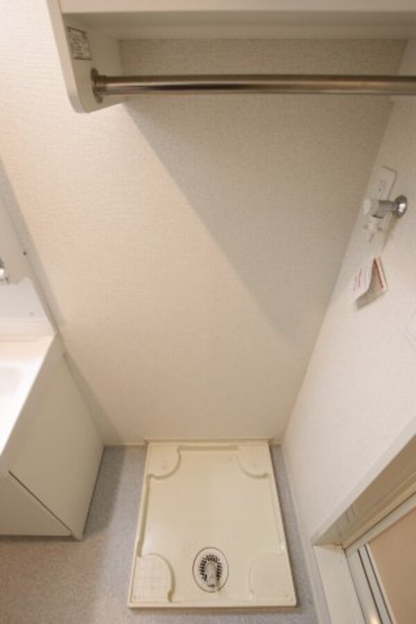 建物設備(室内洗濯機置き場)