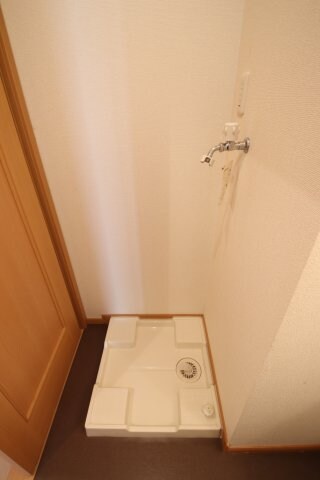 物件内観写真13　(室内洗濯機置き場)