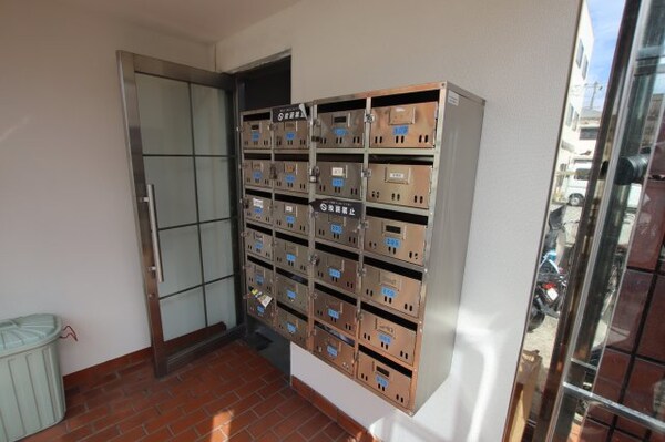 エントランス(集合ポスト)