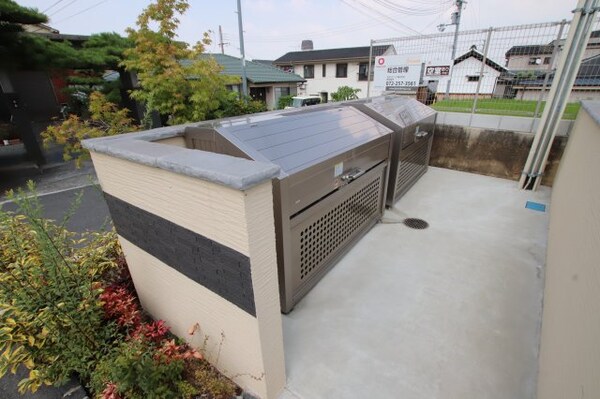 建物設備(敷地内ゴミ置場)