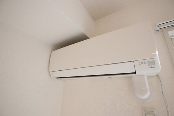 建物設備(エアコン)