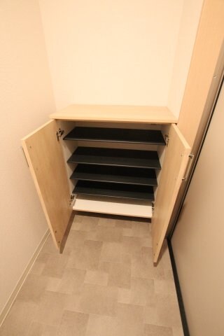 物件内観写真7　(シューズボックス)