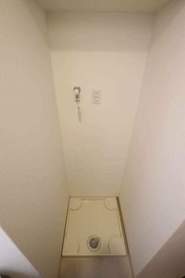 建物設備(室内洗濯機置き場)
