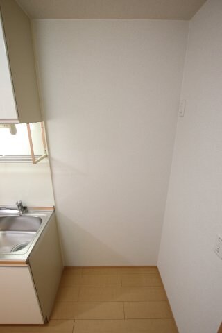 物件内観写真12　(冷蔵庫スペース)