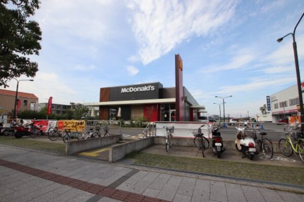 周辺環境(マクドナルド　和泉中央店 2256m)