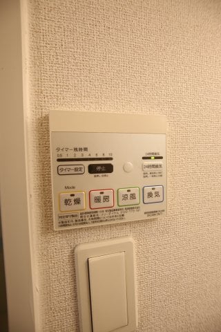物件内観写真10　(浴室乾燥機)