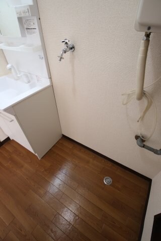 物件内観写真11　(室内洗濯機置場)