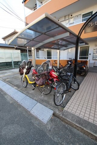 物件内観写真4　(駐輪場)