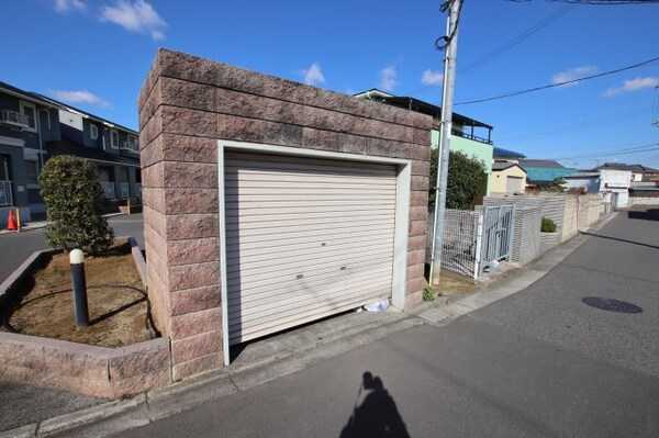 建物設備(敷地内ゴミ置き場)