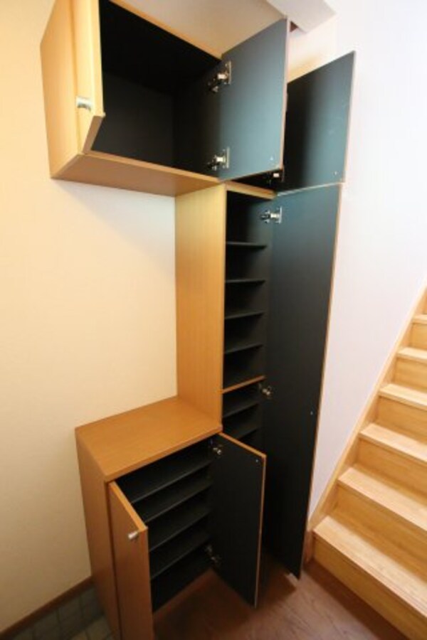 収納(シューズボックス)