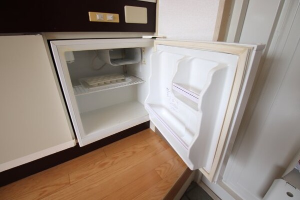 建物設備(冷蔵庫)