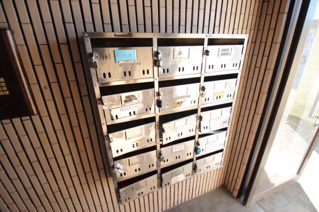 物件内観写真5　(ポスト)