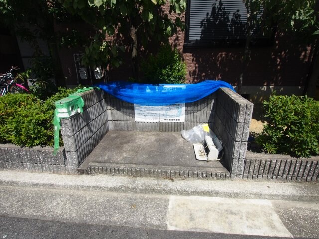 物件内観写真5　(駐輪場)