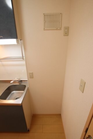 物件内観写真14　(冷蔵庫スペース)