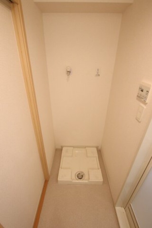 建物設備(室内洗濯機置場)