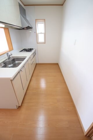 物件内観写真11　(キッチンスペース)