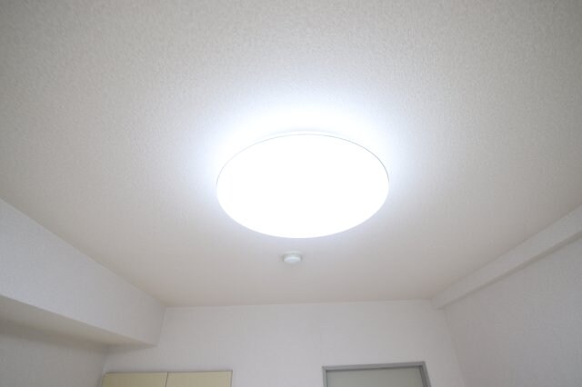 物件内観写真23　(照明)