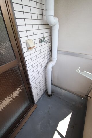 物件内観写真27　(室外洗濯機置場)