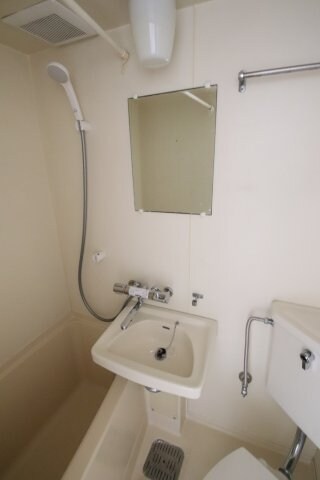 物件内観写真12　(洗面)