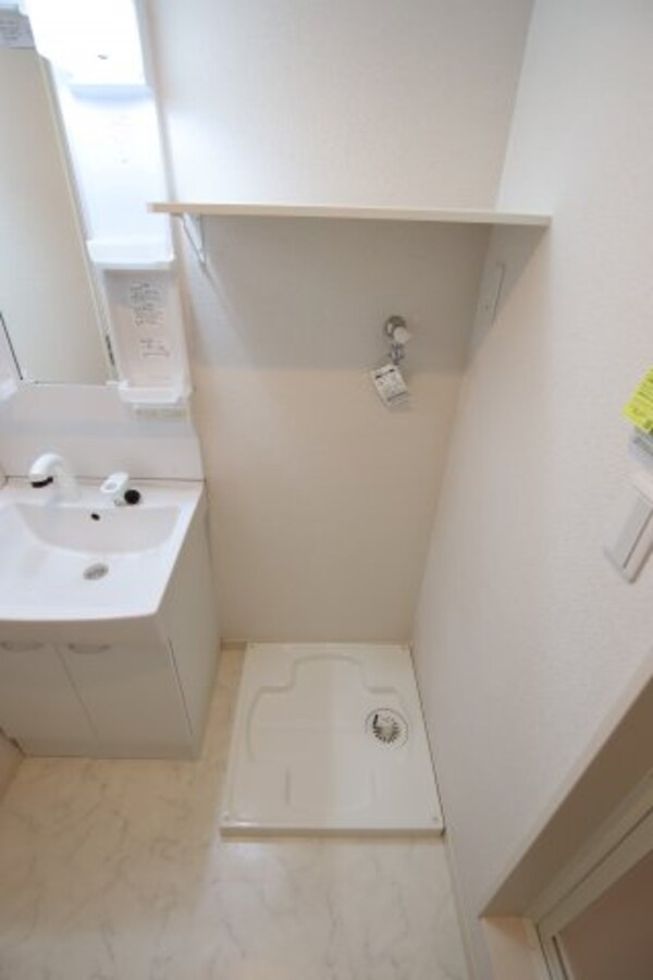 建物設備(室内洗濯機置場)