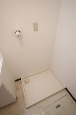 物件内観写真10　(室内洗濯機置場)