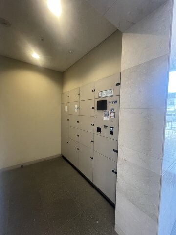 物件内観写真5　(宅配ボックス)