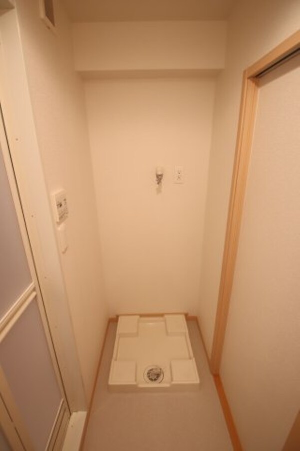 建物設備(室内洗濯機置場)