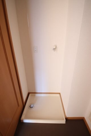 物件内観写真13　(室内洗濯機置き場)