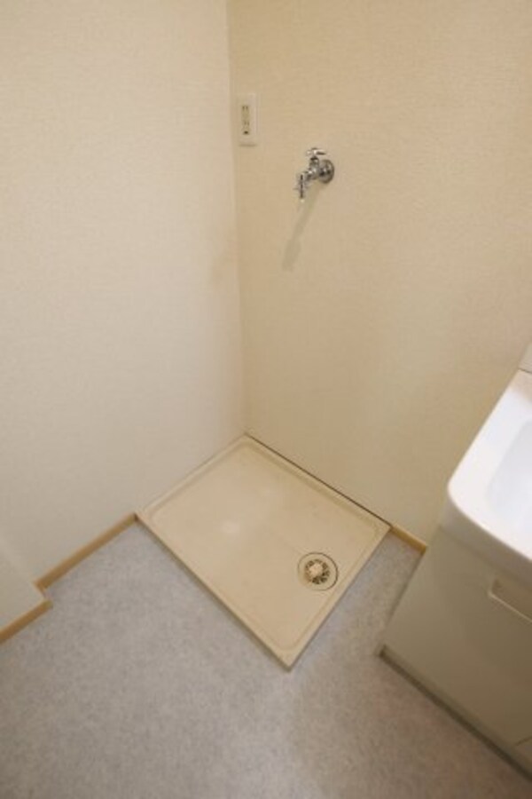 建物設備(室内洗濯機置場)