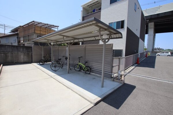 建物設備(駐輪場)