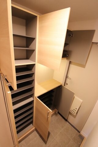 物件内観写真7　(シューズボックス)