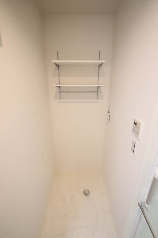 物件内観写真13　(室内洗濯機置場)