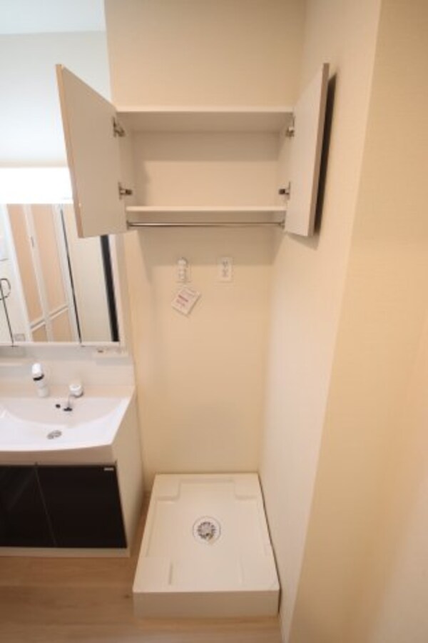 建物設備(室内洗濯機置場)