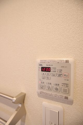 物件内観写真15　(浴室乾燥機)