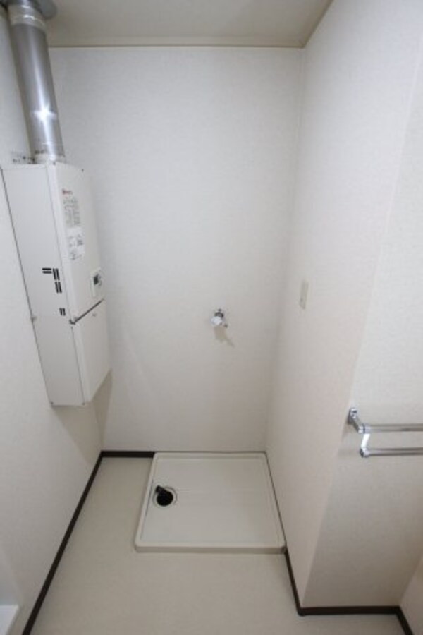 建物設備(室内洗濯機置場)