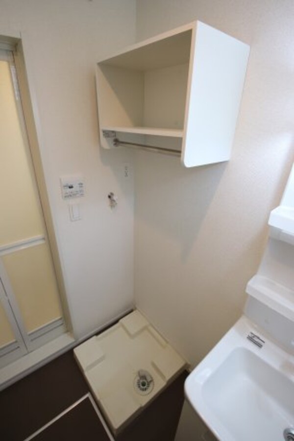 建物設備(室内洗濯機置場)