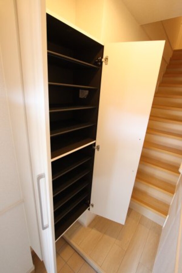 収納(シューズボックス)