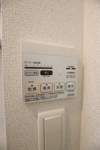 物件内観写真12　(浴室乾燥機)
