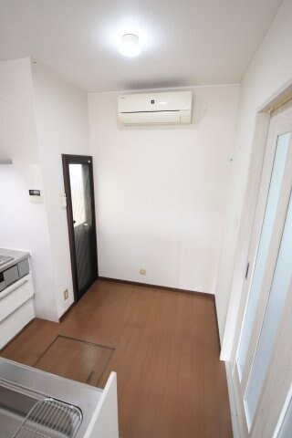 物件内観写真9　(キッチンスペース)