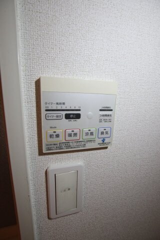 物件内観写真12　(浴室乾燥機)