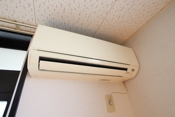 建物設備(エアコン)