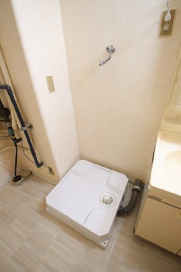 建物設備(室内洗濯機置き場)