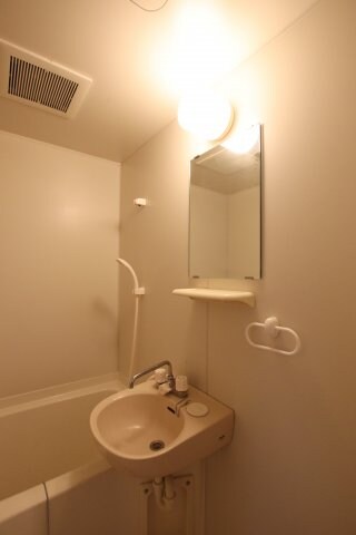 物件内観写真13　(洗面)