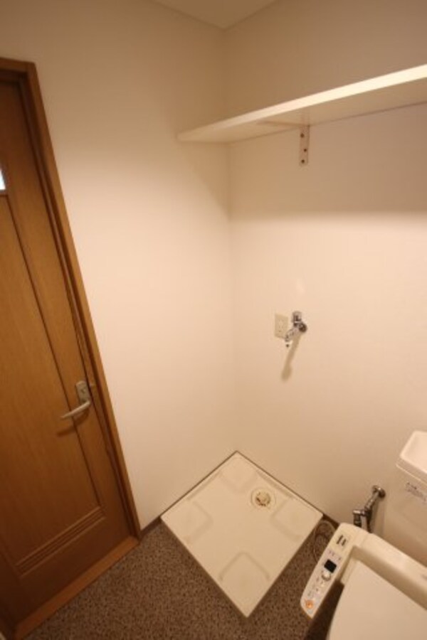 建物設備(室内洗濯機置場)