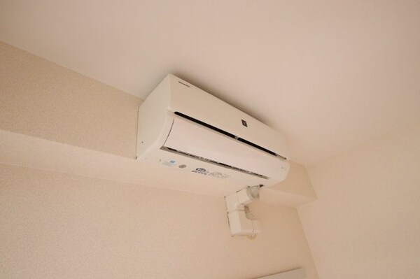建物設備(エアコン)