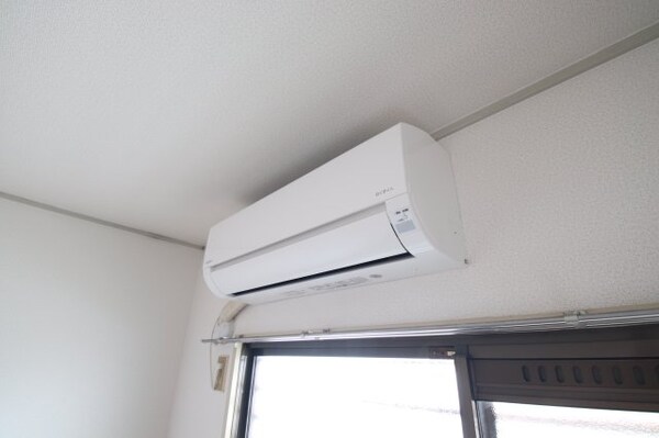 建物設備(エアコン)