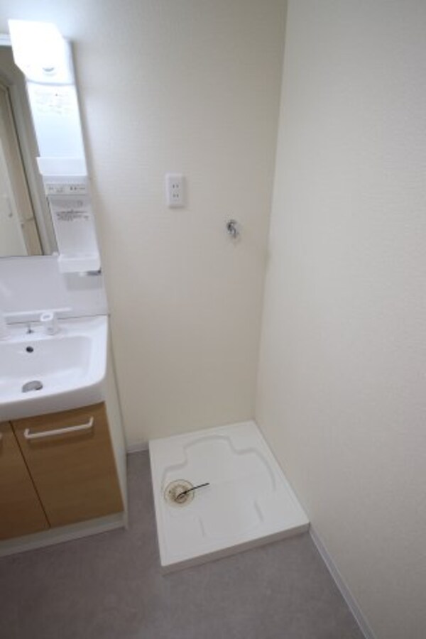 建物設備(室内洗濯機置場)