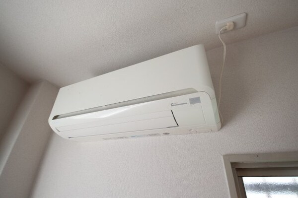 建物設備(エアコン)