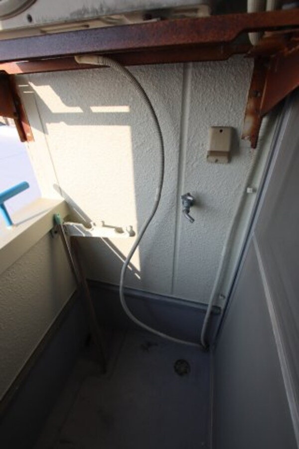 建物設備(室外洗濯機置場)