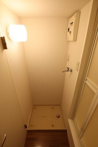 物件内観写真17　(室内洗濯機置場)